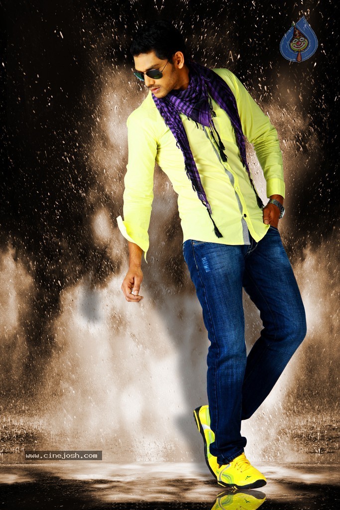 Adhee Lekka Nikki Stils - 31 / 90 photos