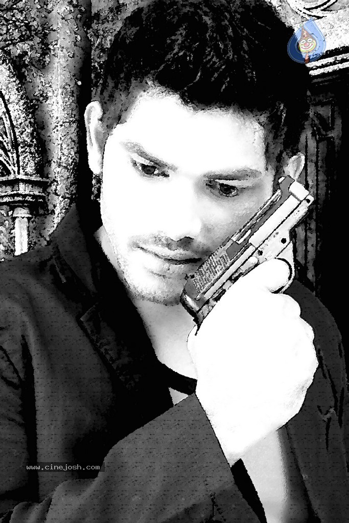 Adhee Lekka Nikki Stils - 44 / 90 photos