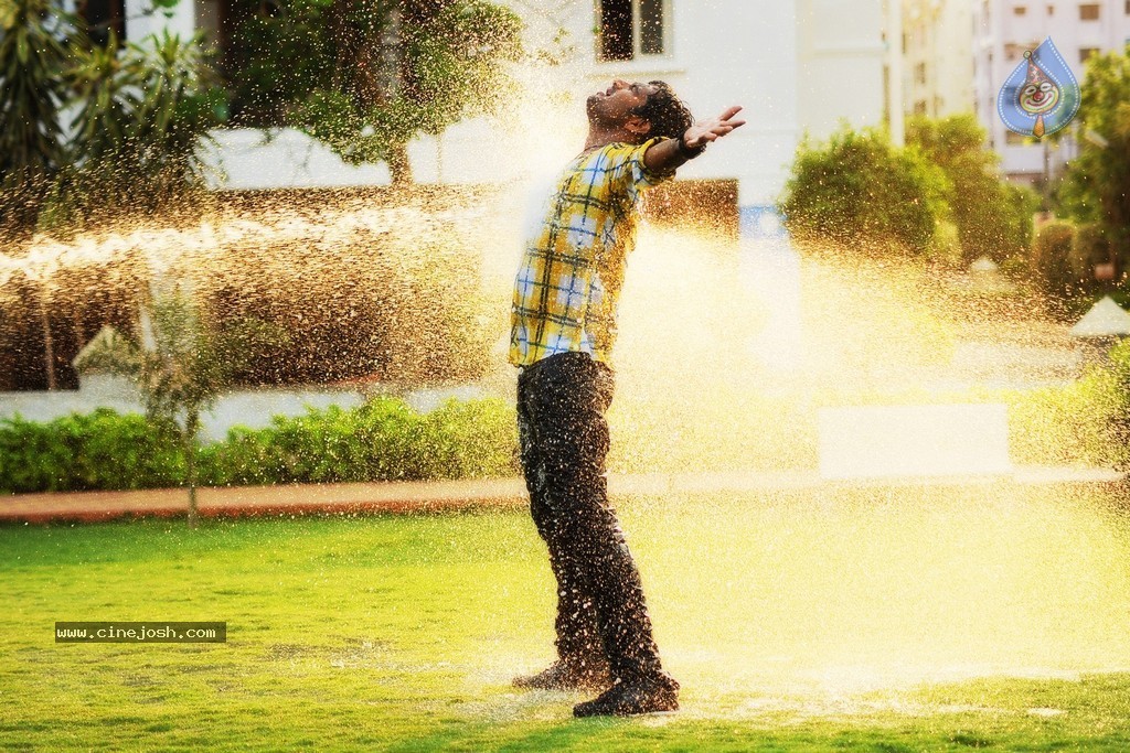 Adhee Lekka New Stills n Walls - 13 / 44 photos