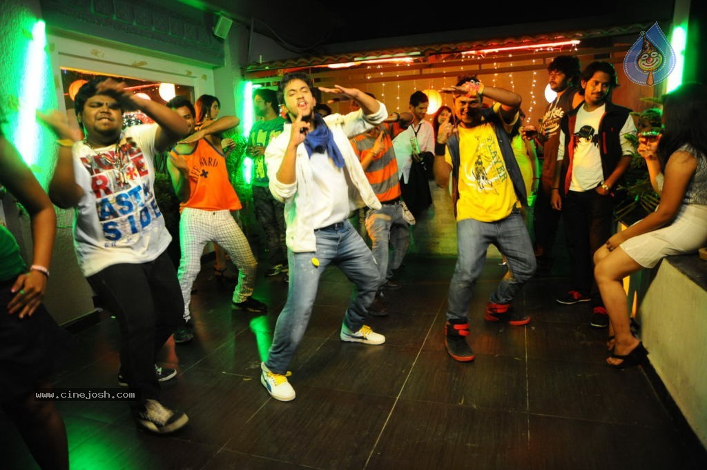 Adi Lekka Movie Stills - 87 / 99 photos