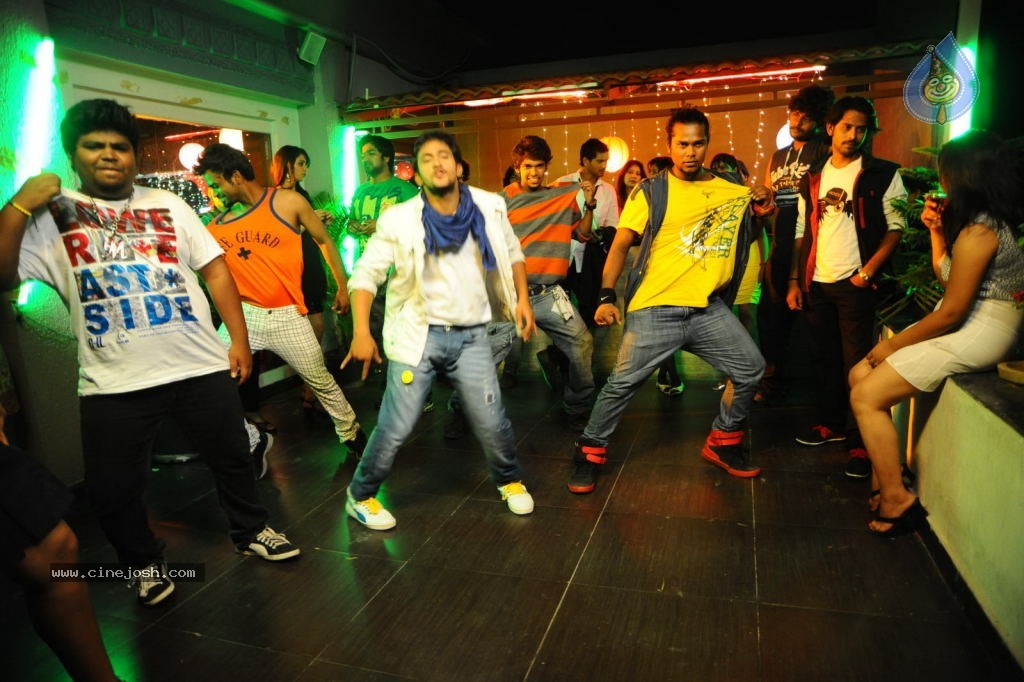 Adi Lekka Movie Stills - 89 / 99 photos