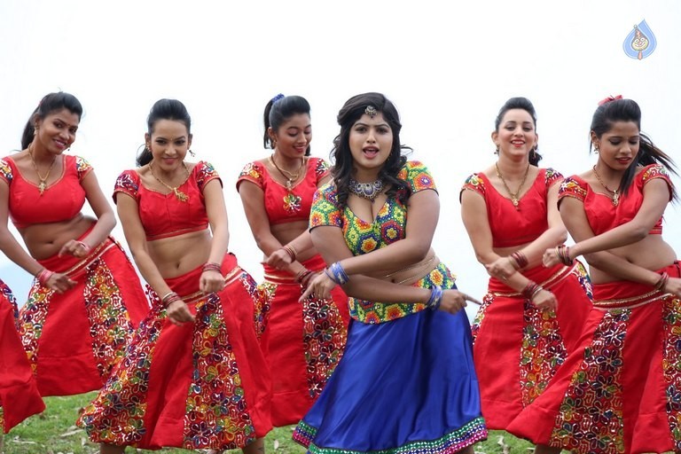 Adra Machan Visilu Tamil Film Photos - 1 / 41 photos