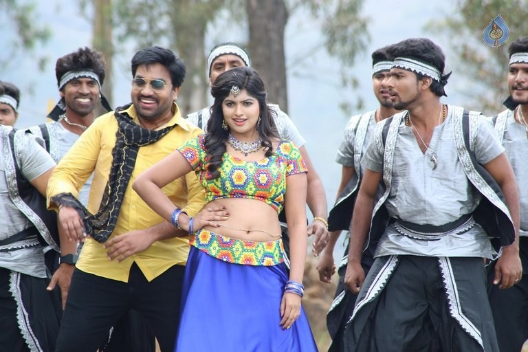 Adra Machan Visilu Tamil Film Photos - 9 / 41 photos