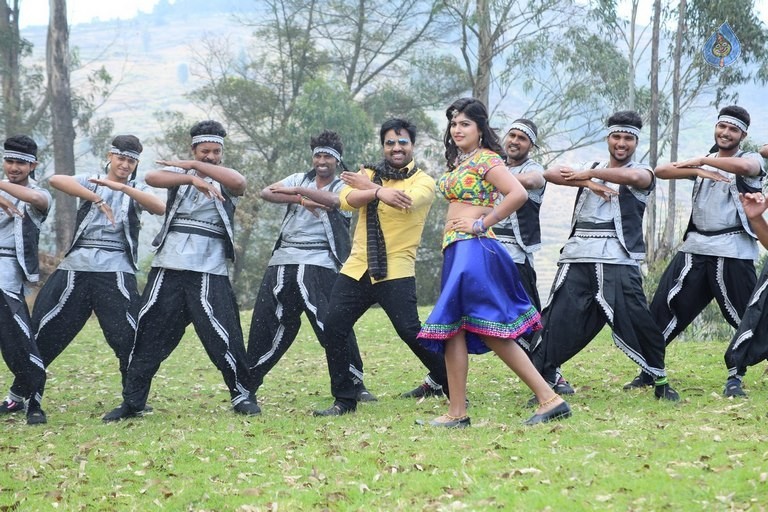 Adra Machan Visilu Tamil Film Photos - 26 / 41 photos
