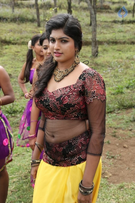 Adra Machan Visilu Tamil Film Pics - 7 / 18 photos