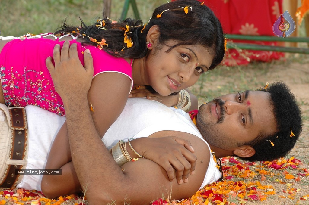 Aggiravva Movie Hot Stills - 32 / 64 photos