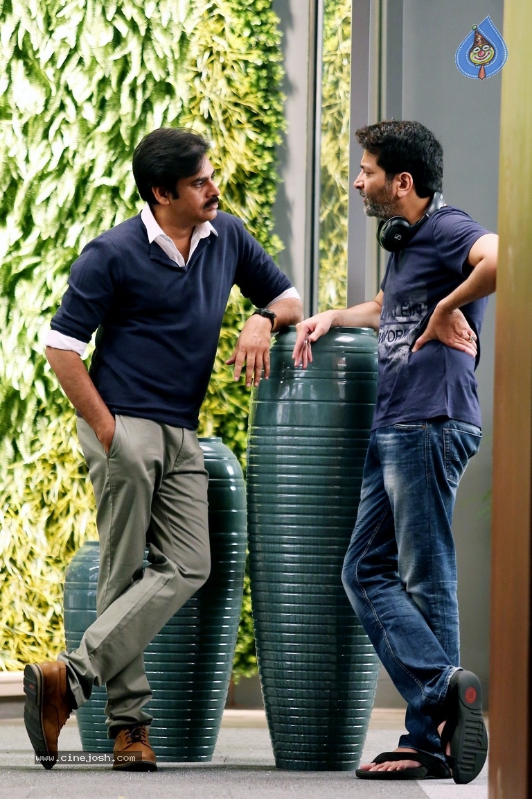 Agnyaathavaasi Working Stills And Posters - 16 / 19 photos