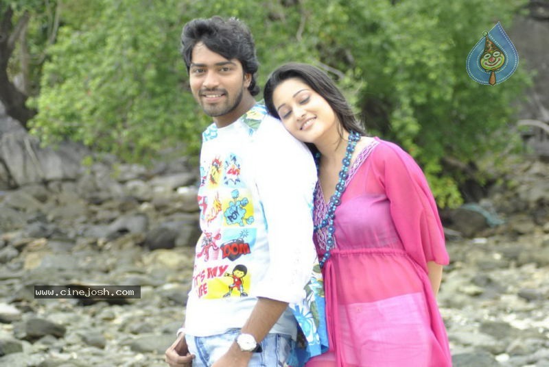 Aha Naa Pellanta Movie New Stills - 7 / 42 photos