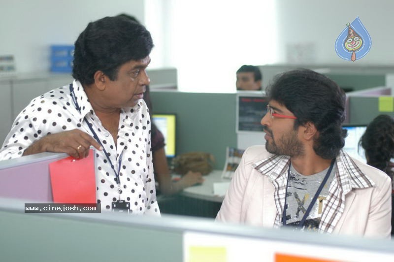 Aha Naa Pellanta Movie Stills - 19 / 54 photos