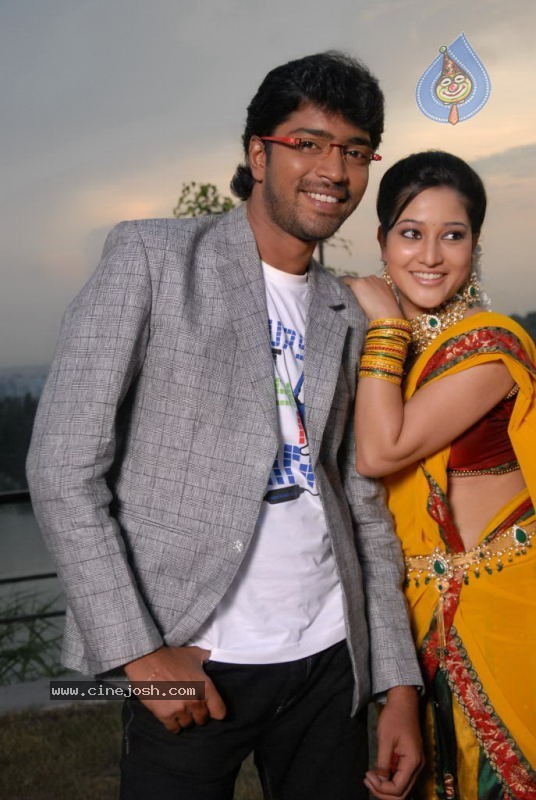 Aha Naa Pellanta Movie Stills - 24 / 54 photos