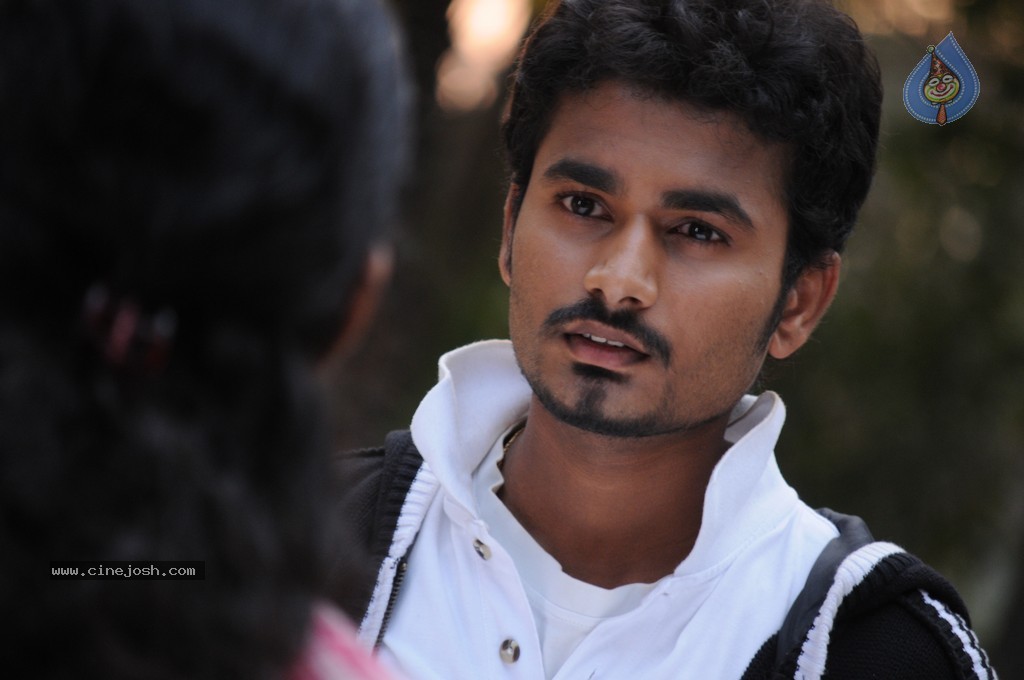 Aha Naa Premanta Stills and Walls - 3 / 44 photos