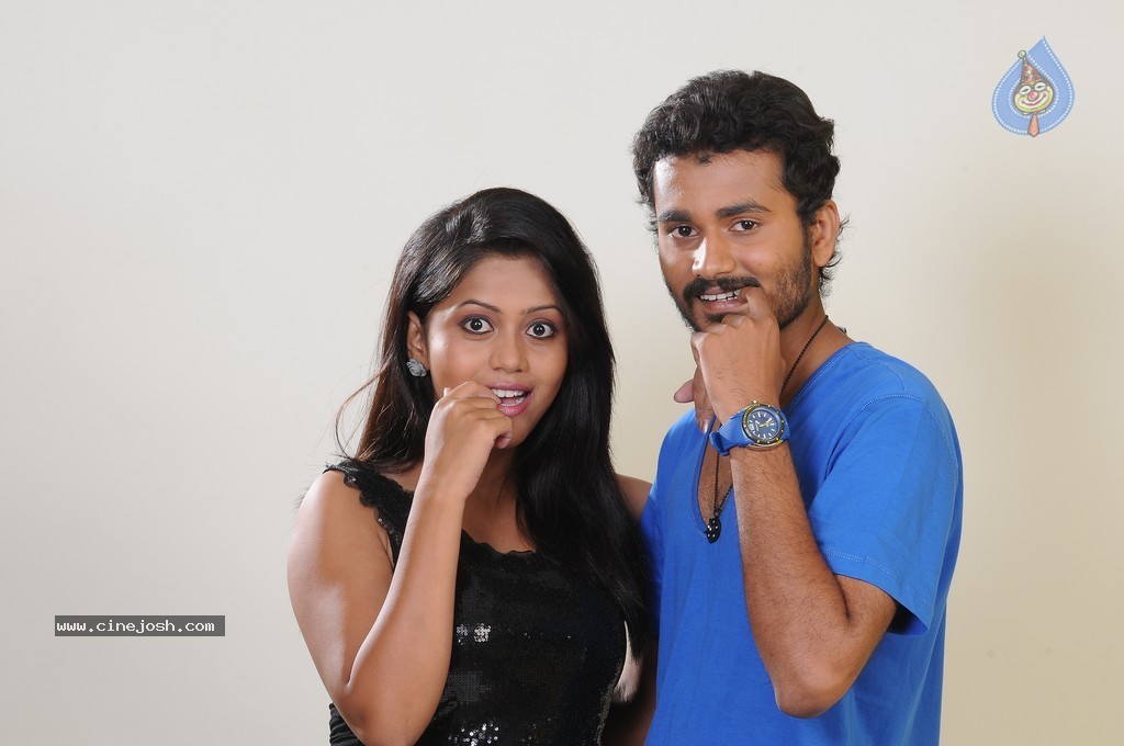 Aha Naa Premanta Stills and Walls - 22 / 44 photos