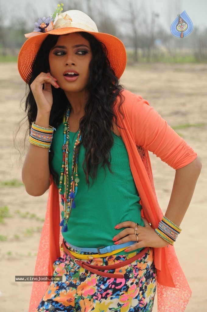 Aindhaam Thalaimurai Sidha Vaidhiya Sigamani Photos - 20 / 27 photos