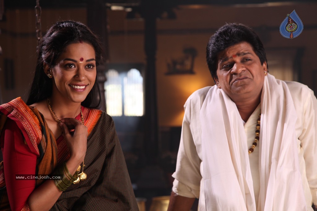 Ali with Mumaith Khan Stills - 47 / 150 photos