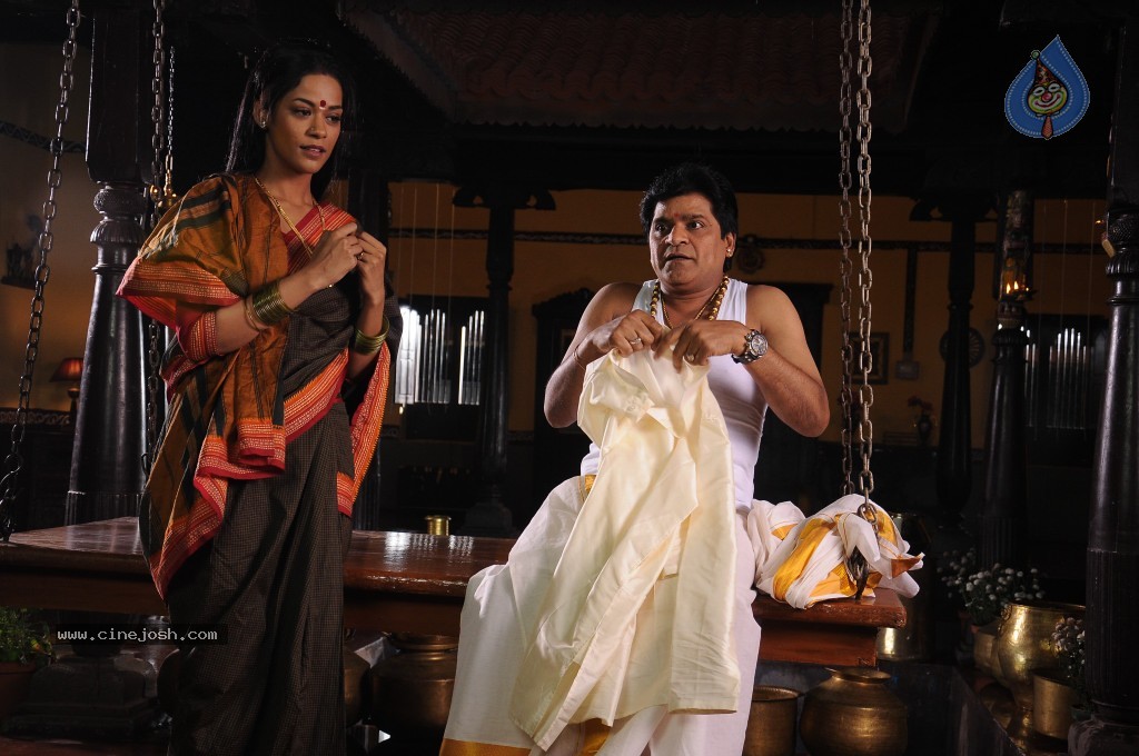 Ali with Mumaith Khan Stills - 58 / 150 photos