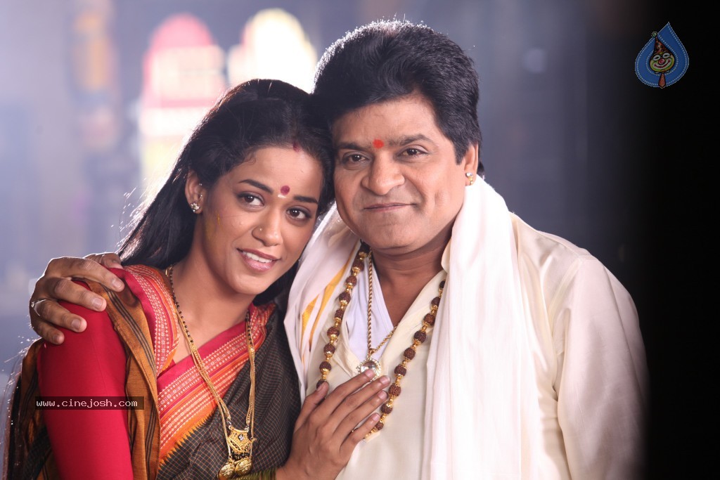 Ali with Mumaith Khan Stills - 96 / 150 photos