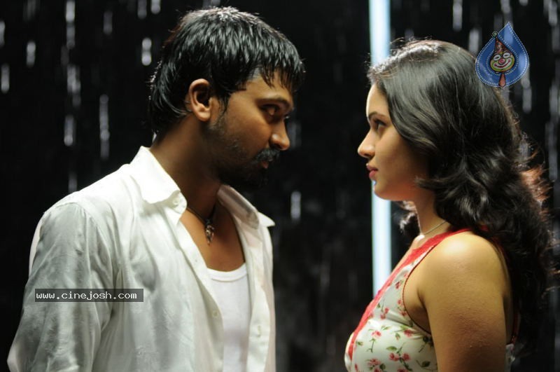   Alibaba Intlo Andaru Dongalu Movie Stills - 19 / 30 photos