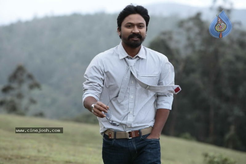   Alibaba Intlo Andaru Dongalu Movie Stills - 27 / 30 photos