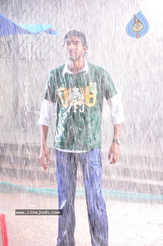 Allari Naresh In Wellfare Creations Movie Working Stills - 29 / 43 photos