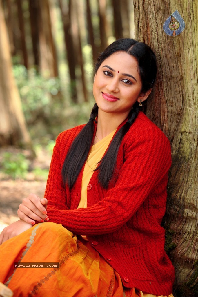 Amara Kaaviyam Tamil Movie Stills - 36 / 55 photos