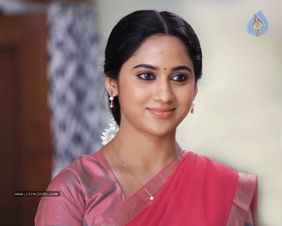 Amara Kaaviyam Tamil Movie Stills - 52 / 55 photos