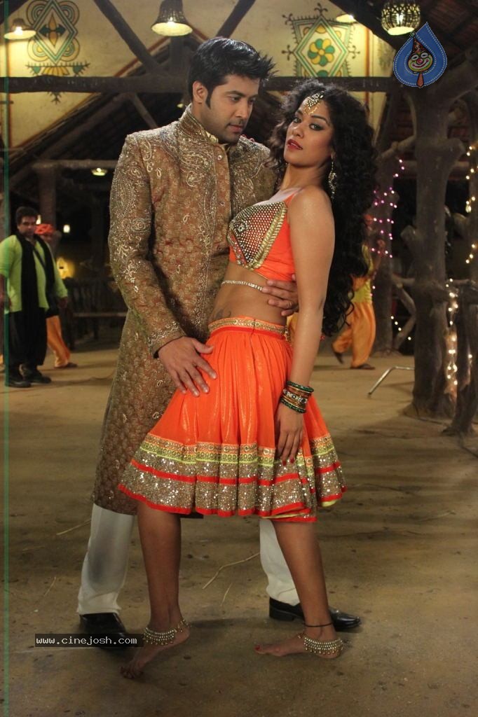 Amavaasai Tamil Movie Hot Stills - 53 / 71 photos