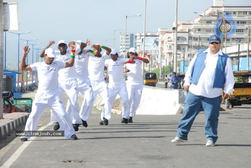 Amayakudu Movie New Stills - 49 / 101 photos