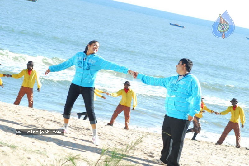 Amayakudu Movie New Stills - 87 / 101 photos