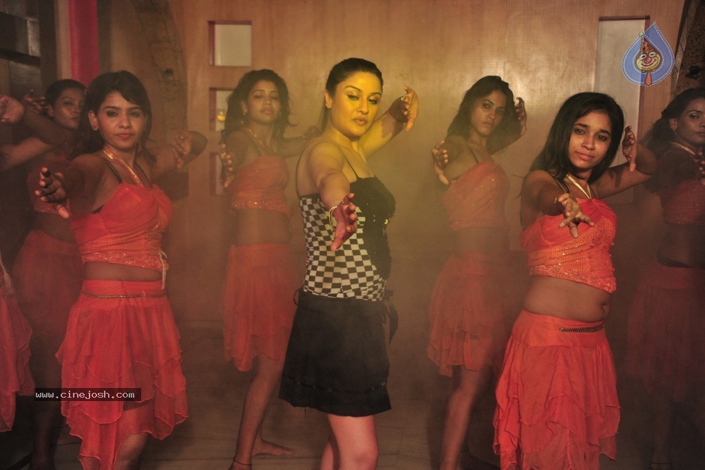 Amma Nanna Oorelithe Movie Item Song Stills - 50 / 94 photos