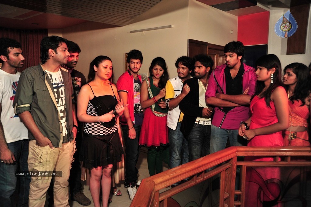 Amma Nanna Oorelithe Movie Item Song Stills - 63 / 94 photos