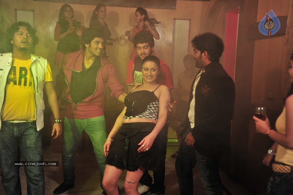 Amma Nanna Oorelithe Movie Item Song Stills - 86 / 94 photos