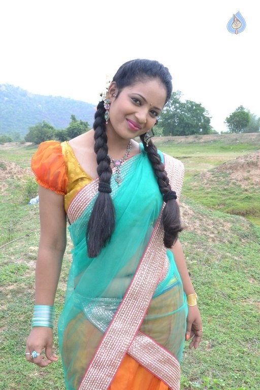 Ammayi Aaruguru Movie Photos - 2 / 50 photos