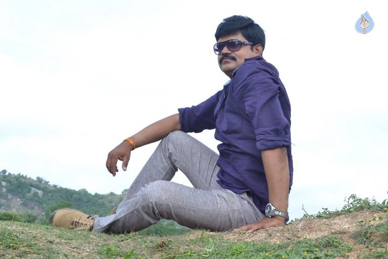 Ammayi Aaruguru Movie Photos - 14 / 50 photos