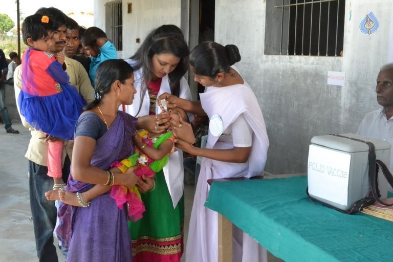 Ammayi Aaruguru Movie Photos - 16 / 50 photos