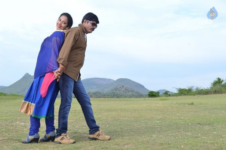 Ammayi Aaruguru Movie Photos - 23 / 50 photos