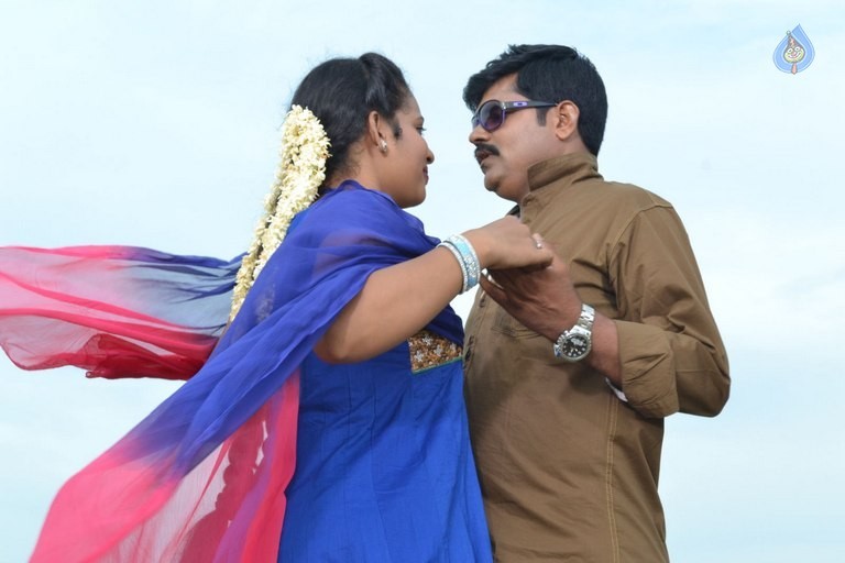 Ammayi Aaruguru Movie Photos - 37 / 50 photos