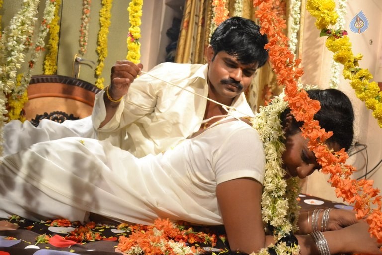 Ammayi Aaruguru Movie Photos - 39 / 50 photos