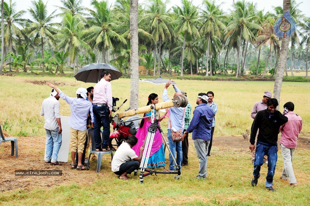 Ammayi Devadas Aithe Movie Working Stills - 12 / 23 photos