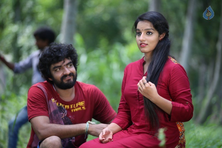 Ammayilanthe Adho Type Movie Photos - 2 / 9 photos
