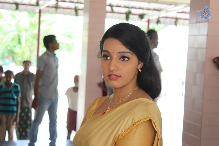 Ammayilanthe Adho Type Movie Photos - 6 / 9 photos