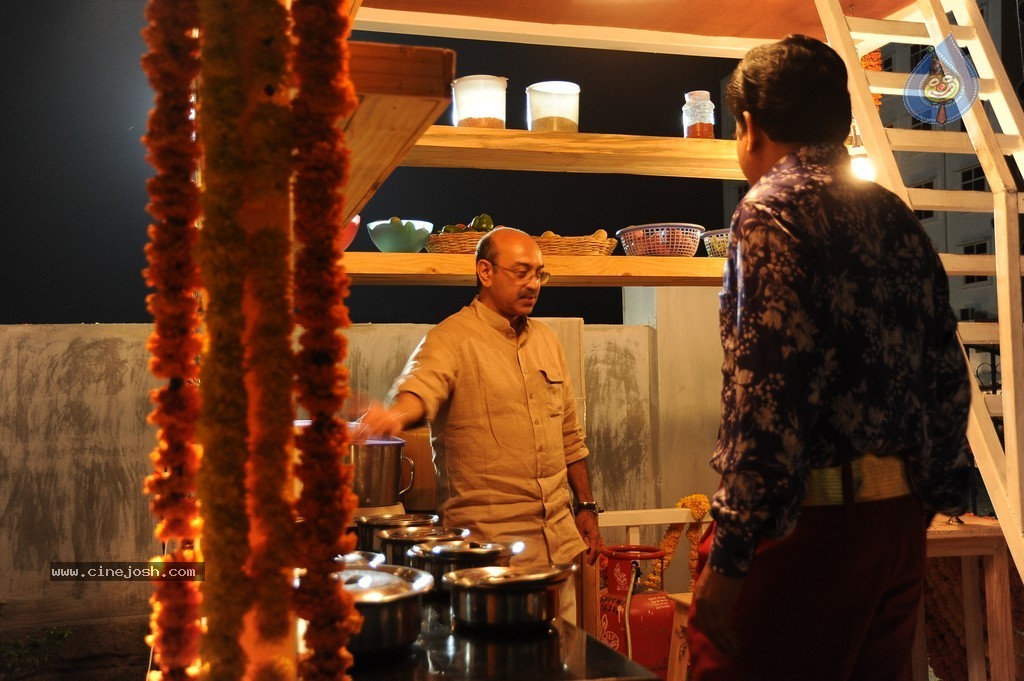 Amrutham Chandamamalo Stills - 5 / 39 photos