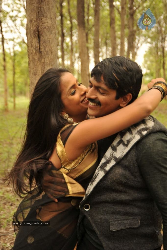 Anaganaga Movie Hot Stills - 33 / 273 photos