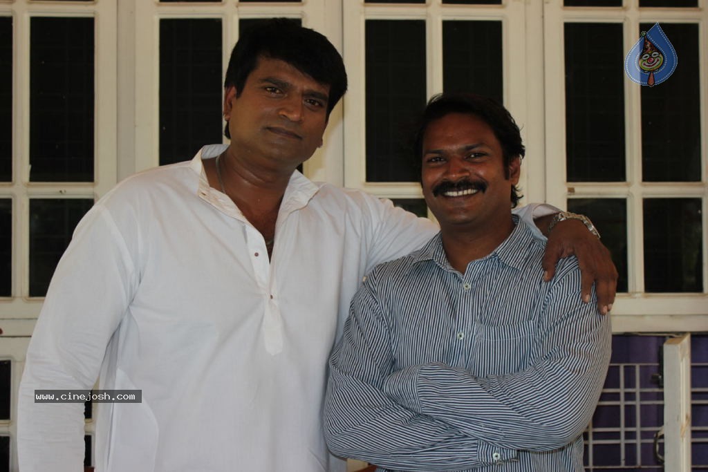 Anaganaga Movie Hot Stills - 130 / 273 photos