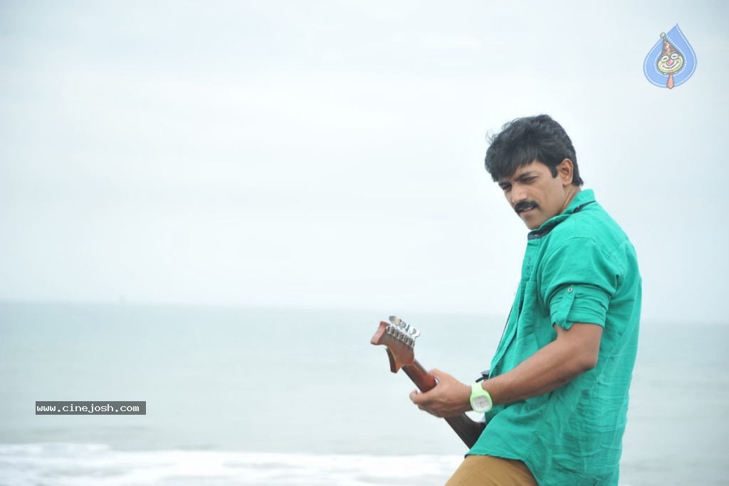 Anaganaga Movie Hot Stills - 170 / 273 photos