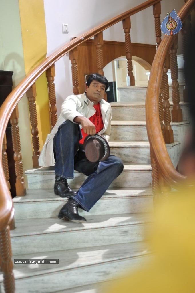 Anaganaga Movie Hot Stills - 211 / 273 photos