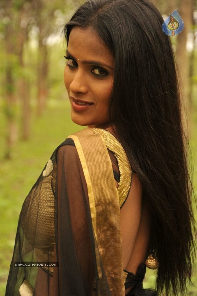 Anaganaga Movie Hot Stills - 233 / 273 photos