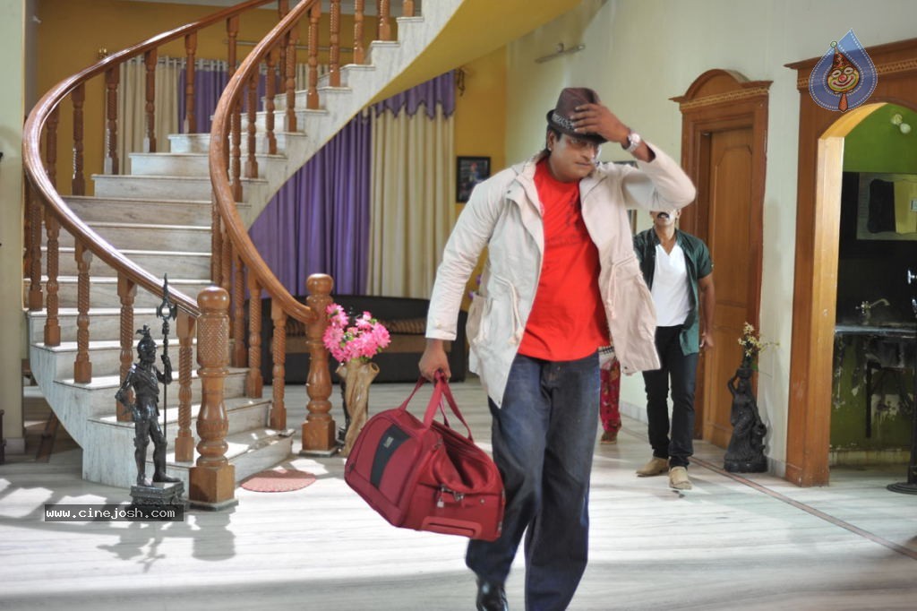 Anaganaga Movie Hot Stills - 256 / 273 photos