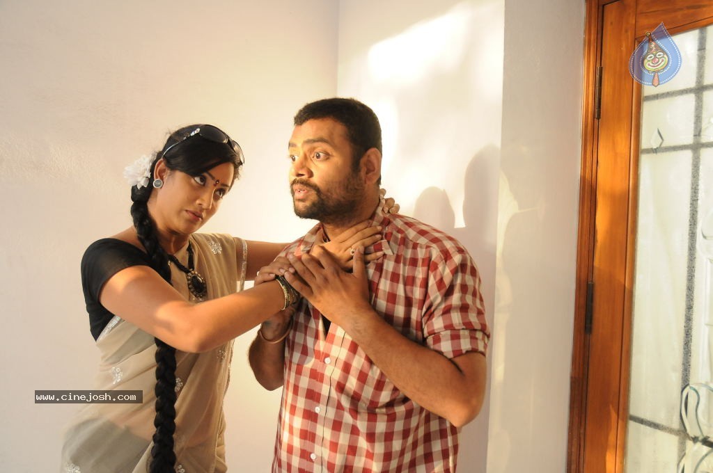 Anaganaga Movie Stills - 117 / 127 photos