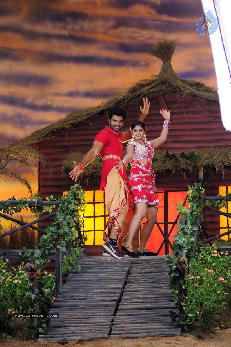 Anaganaga Oka Chitram Stills - 9 / 12 photos