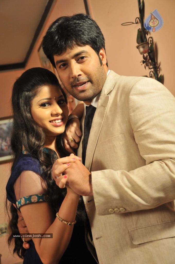 Anandam Malli Modalaindi Stills - 5 / 26 photos